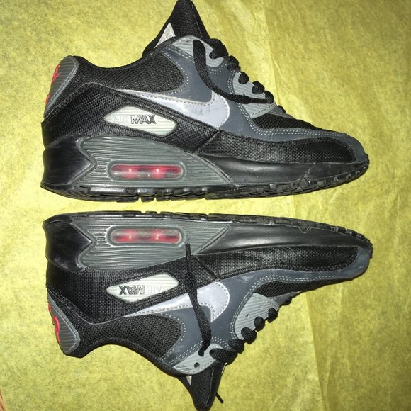 SOLD- Nike Air Max 90 (4.5Youth/Women US 6) - Picture 6 of 7